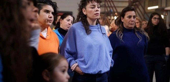 Турецкий сериал Дворик 31 серия