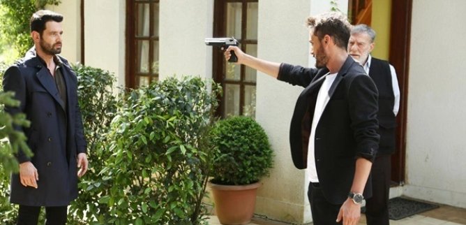 Турецкий сериал Никто не знает 2 серия
