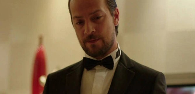 Турецкий сериал Кузей Гюней 7 серия