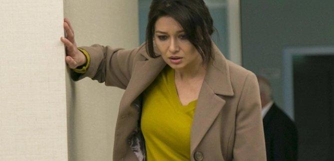 Турецкий сериал Вдребезги 15 серия