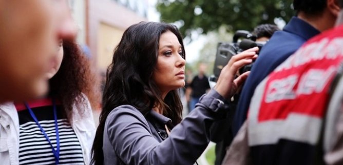 Турецкий сериал Вдребезги 38 серия