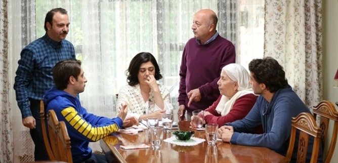 Турецкий сериал Семья Аслан 7 серия