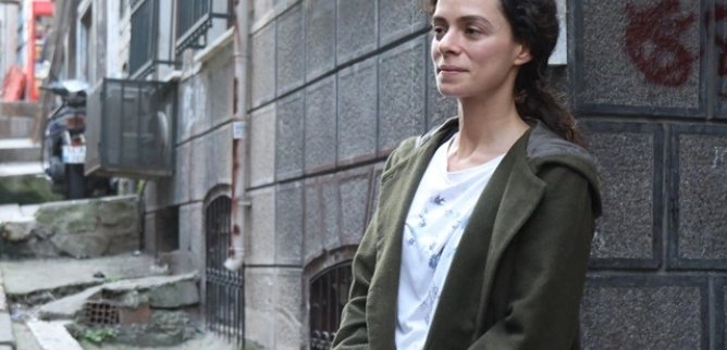 Турецкий сериал Женщина 73 серия