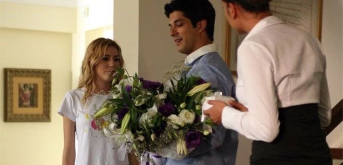 Турецкий сериал Маленькие тайны 3 серия