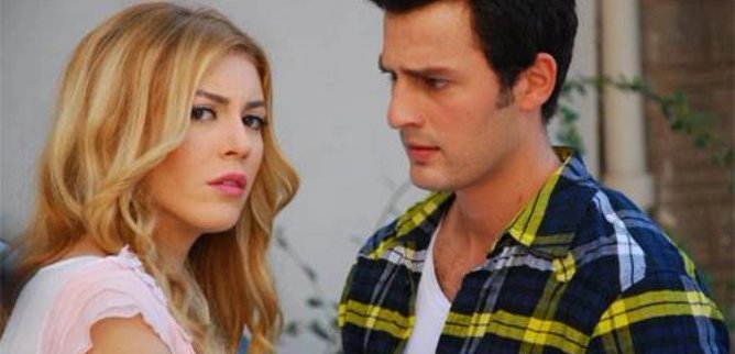 Турецкий сериал Маленькие тайны 8 серия