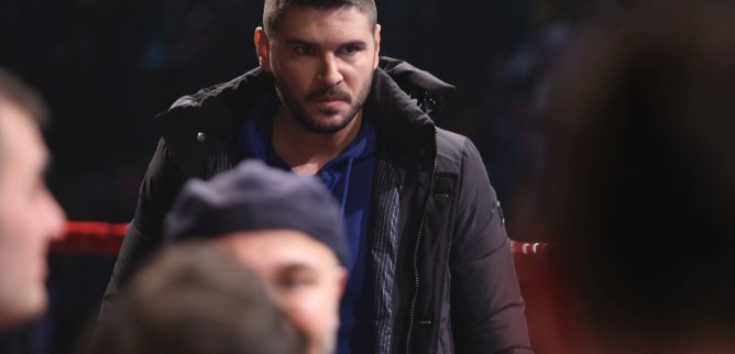 Турецкий сериал Чемпион 22 серия