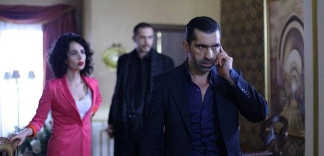 Турецкий сериал Пропасть 11 серия