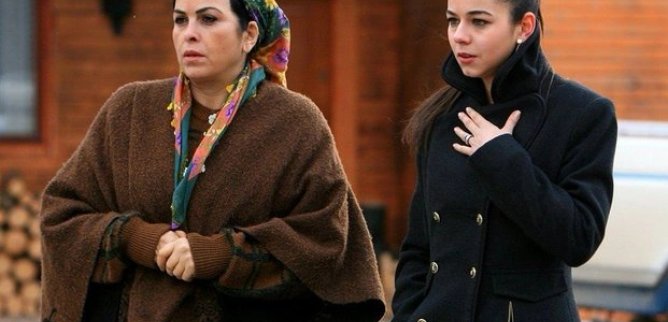 Турецкий сериал Красная косынка 19 серия