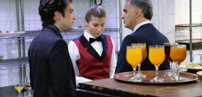 Турецкий сериал Надежда не умирает 3 серия