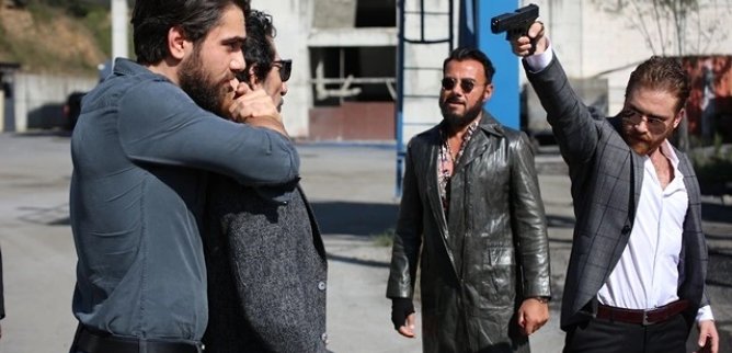 Турецкий сериал Грехи моего отца 1 серия