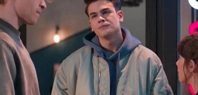Турецкий сериал 4N1K Первая Любовь 24 серия