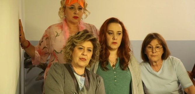 Турецкий сериал Семья моего мужа 52 серия