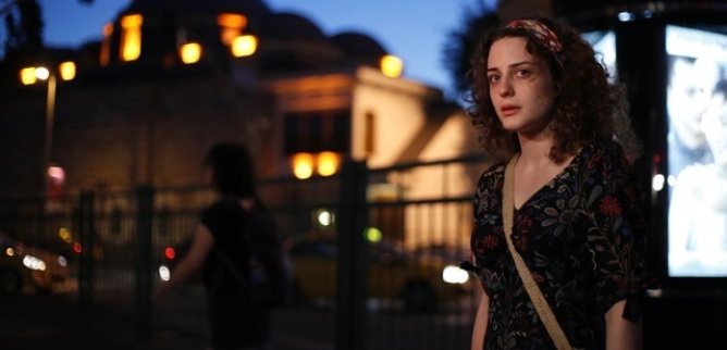 Турецкий сериал Что ни сделает влюбленный 1 серия