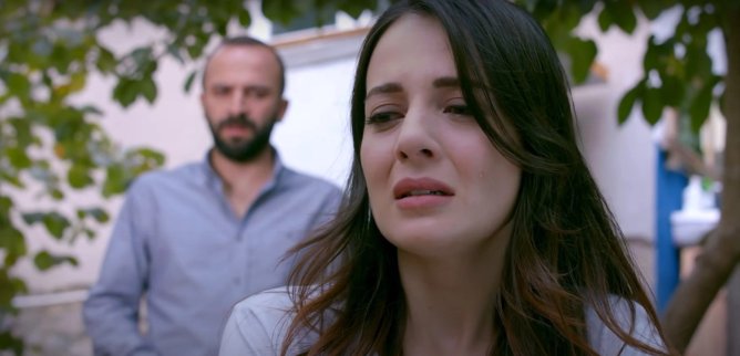 Турецкий сериал Раненые птицы 128 серия