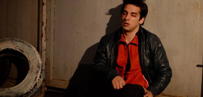 Турецкий сериал Он &mdash; легенда 13 серия