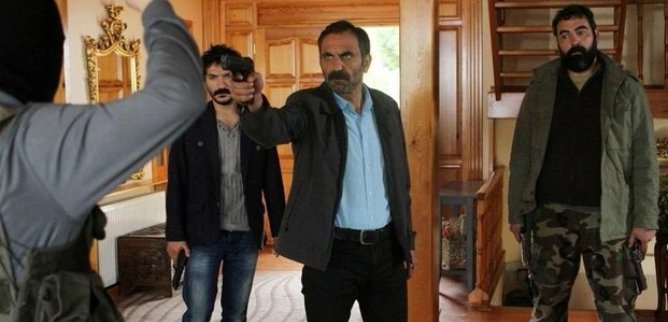 Турецкий сериал Беглец 28 серия